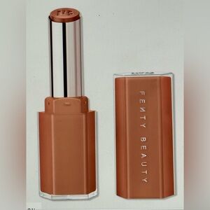 Fenty Beauty Gloss Bomb High Shine- Light Peach - Two’Lip Kiss